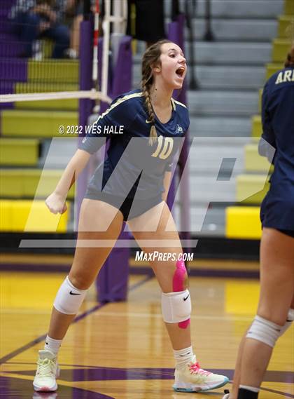 Thumbnail 1 in Arlington @ DeSoto Central photogallery.
