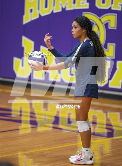 Thumbnail 1 in Arlington @ DeSoto Central photogallery.