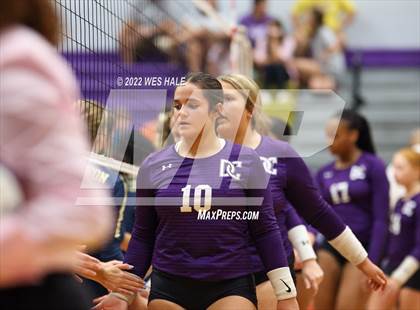 Thumbnail 3 in Arlington @ DeSoto Central photogallery.