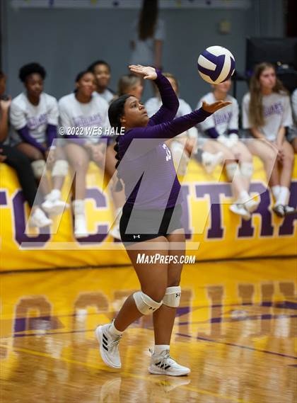 Thumbnail 1 in Arlington @ DeSoto Central photogallery.