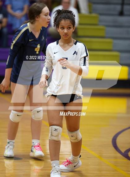 Thumbnail 1 in Arlington @ DeSoto Central photogallery.