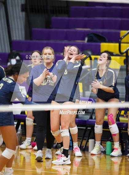 Thumbnail 2 in Arlington @ DeSoto Central photogallery.