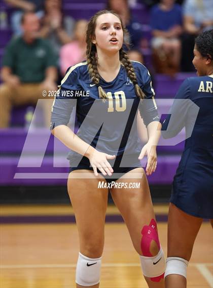 Thumbnail 1 in Arlington @ DeSoto Central photogallery.