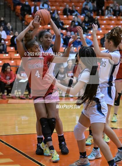 Thumbnail 1 in Braswell vs. Bell (Texas UIL 6A Regional Semifinal Playoff) photogallery.