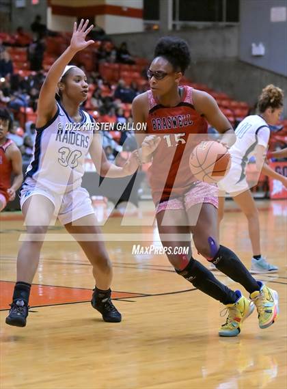 Thumbnail 3 in Braswell vs. Bell (Texas UIL 6A Regional Semifinal Playoff) photogallery.