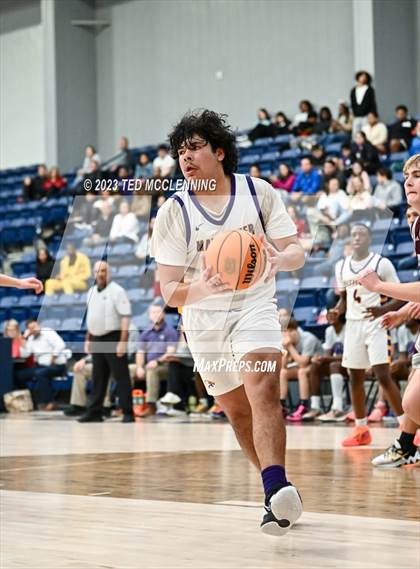 Thumbnail 2 in Mayflower vs Perryville (AAA 3A-5 district 2nd round) photogallery.