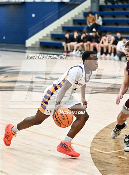Thumbnail 1 in Mayflower vs Perryville (AAA 3A-5 district 2nd round) photogallery.