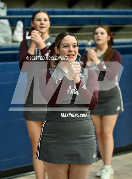 Thumbnail 2 in Mayflower vs Perryville (AAA 3A-5 district 2nd round) photogallery.