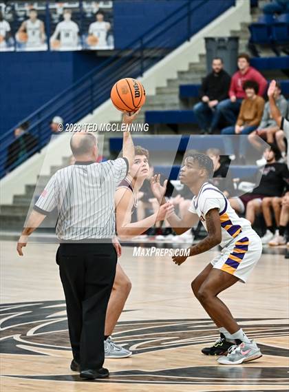 Thumbnail 3 in Mayflower vs Perryville (AAA 3A-5 district 2nd round) photogallery.