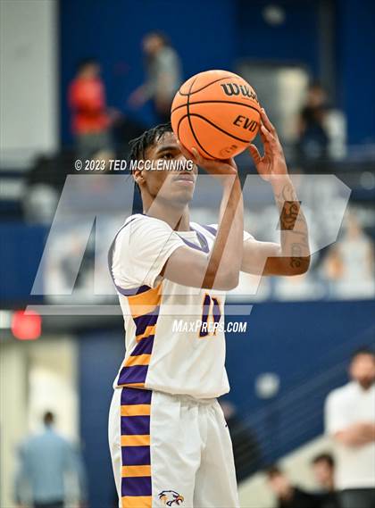 Thumbnail 3 in Mayflower vs Perryville (AAA 3A-5 district 2nd round) photogallery.