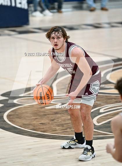 Thumbnail 2 in Mayflower vs Perryville (AAA 3A-5 district 2nd round) photogallery.