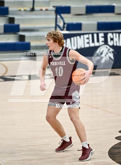 Thumbnail 2 in Mayflower vs Perryville (AAA 3A-5 district 2nd round) photogallery.
