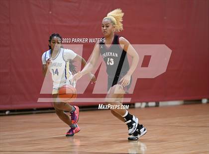 Thumbnail 1 in Sparkman vs Vandebilt Catholic (Allstate Sugar Bowl National Prep Classic) photogallery.