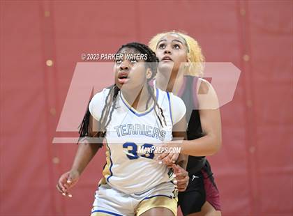 Thumbnail 2 in Sparkman vs Vandebilt Catholic (Allstate Sugar Bowl National Prep Classic) photogallery.