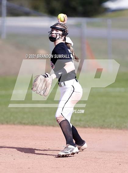 Thumbnail 2 in Maplesville vs Verbena (Chilton County Tournament) photogallery.