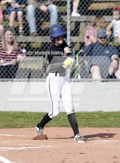 Thumbnail 1 in Maplesville vs Verbena (Chilton County Tournament) photogallery.