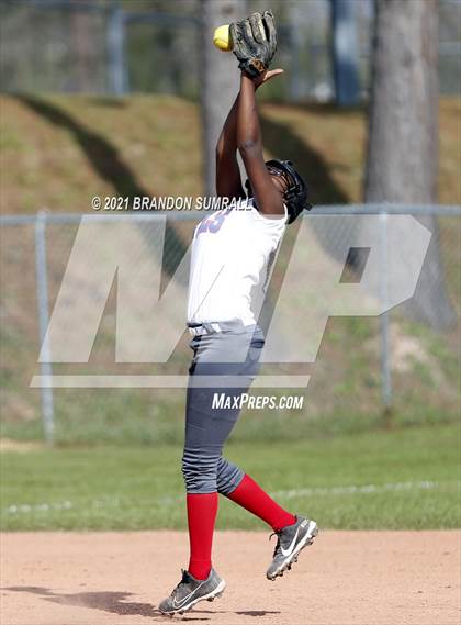 Thumbnail 3 in Maplesville vs Verbena (Chilton County Tournament) photogallery.