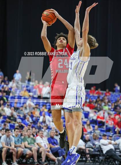 Thumbnail 3 in Hooks vs. Hitchcock (UIL 3A Basketball State Semifinal) photogallery.