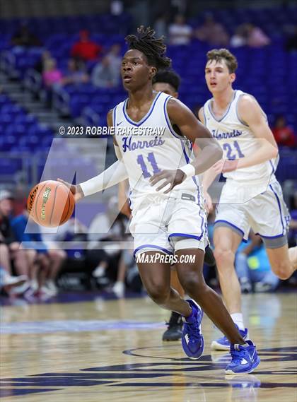 Thumbnail 2 in Hooks vs. Hitchcock (UIL 3A Basketball State Semifinal) photogallery.