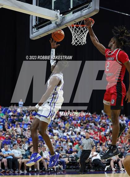Thumbnail 2 in Hooks vs. Hitchcock (UIL 3A Basketball State Semifinal) photogallery.