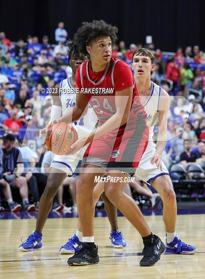 Thumbnail 2 in Hooks vs. Hitchcock (UIL 3A Basketball State Semifinal) photogallery.