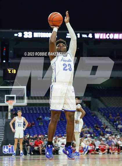 Thumbnail 3 in Hooks vs. Hitchcock (UIL 3A Basketball State Semifinal) photogallery.