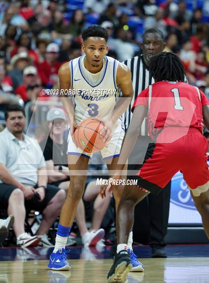 Thumbnail 3 in Hooks vs. Hitchcock (UIL 3A Basketball State Semifinal) photogallery.