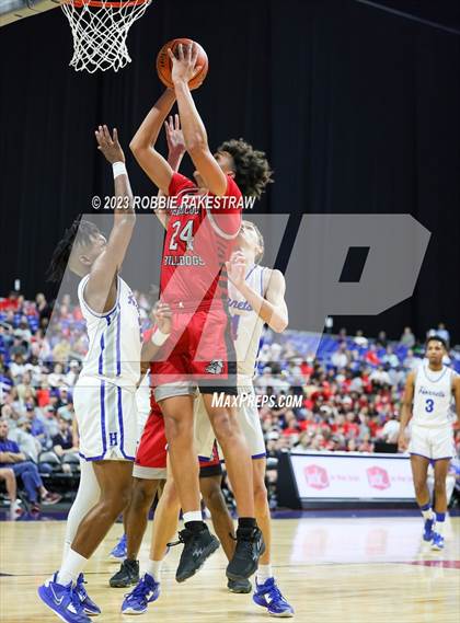 Thumbnail 1 in Hooks vs. Hitchcock (UIL 3A Basketball State Semifinal) photogallery.
