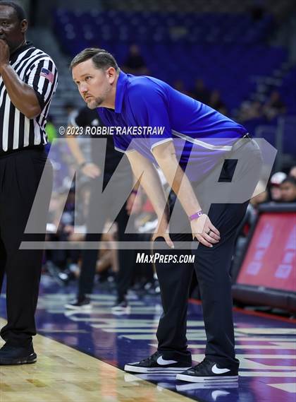 Thumbnail 3 in Hooks vs. Hitchcock (UIL 3A Basketball State Semifinal) photogallery.