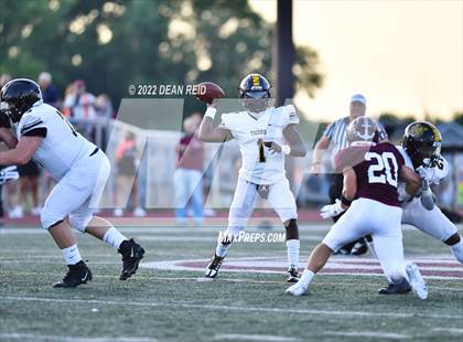 Thumbnail 1 in Joliet West @ Lockport photogallery.