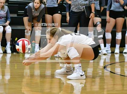 Thumbnail 3 in Round Rock @ Vandegrift photogallery.