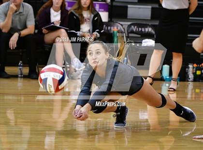 Thumbnail 3 in Round Rock @ Vandegrift photogallery.