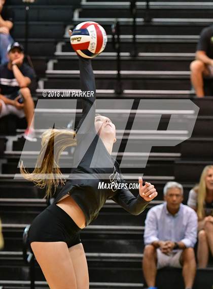Thumbnail 3 in Round Rock @ Vandegrift photogallery.