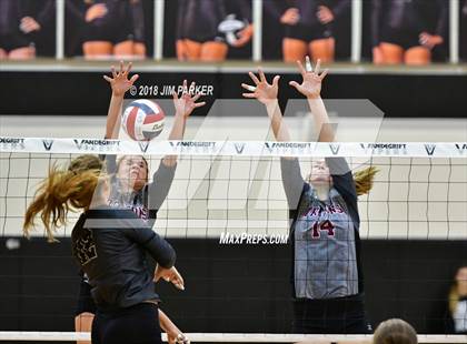 Thumbnail 2 in Round Rock @ Vandegrift photogallery.