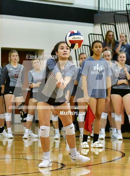 Thumbnail 3 in Round Rock @ Vandegrift photogallery.