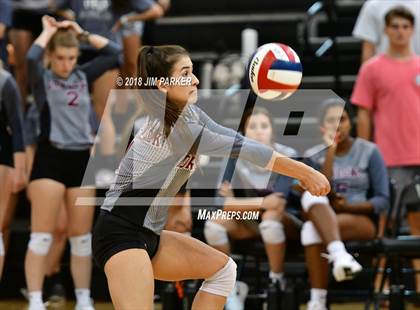 Thumbnail 2 in Round Rock @ Vandegrift photogallery.
