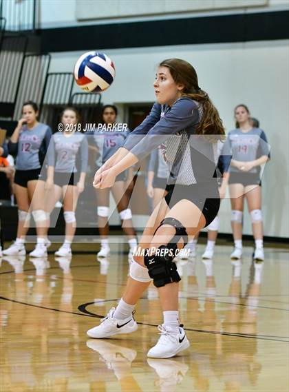Thumbnail 3 in Round Rock @ Vandegrift photogallery.