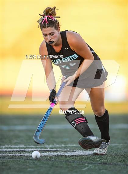 Thumbnail 1 in University City vs Valley Center (CIF SDS D1 Final) photogallery.