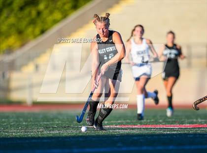 Thumbnail 3 in University City vs Valley Center (CIF SDS D1 Final) photogallery.
