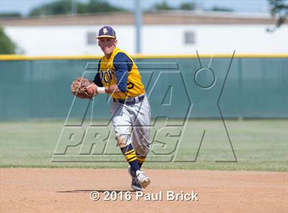 Thumbnail 1 in Lake Travis vs. Stony Point (UIL 6A Region II Bi-District) photogallery.