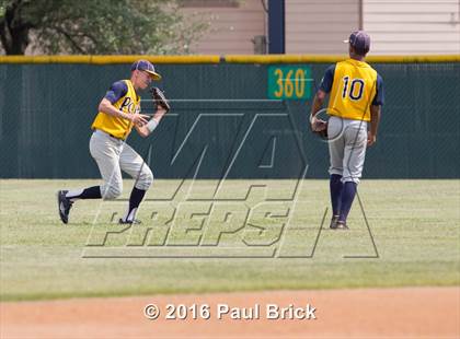 Thumbnail 2 in Lake Travis vs. Stony Point (UIL 6A Region II Bi-District) photogallery.