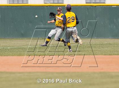 Thumbnail 1 in Lake Travis vs. Stony Point (UIL 6A Region II Bi-District) photogallery.
