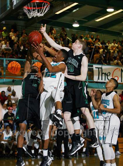Thumbnail 1 in De La Salle @ Deer Valley (CIF NCS D1 Semifinal) photogallery.