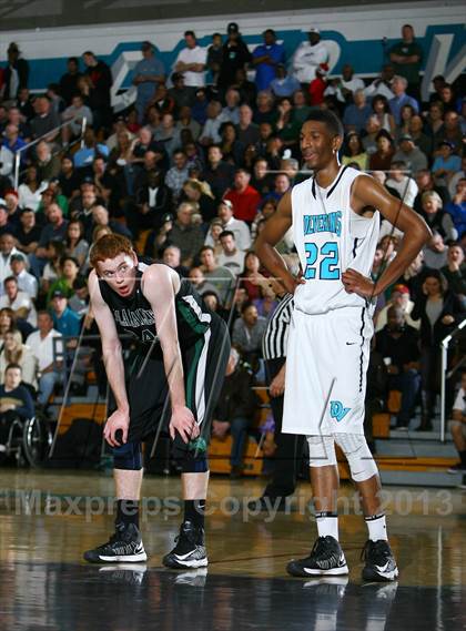 Thumbnail 3 in De La Salle @ Deer Valley (CIF NCS D1 Semifinal) photogallery.
