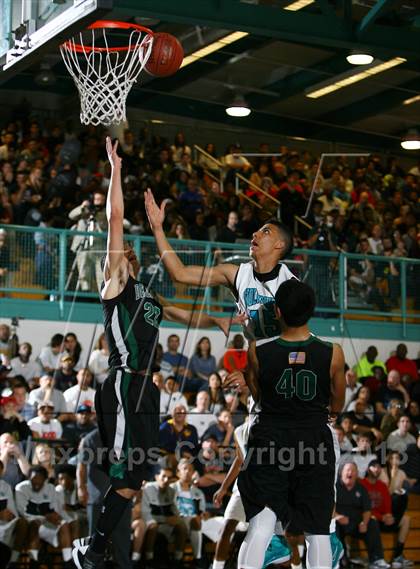 Thumbnail 3 in De La Salle @ Deer Valley (CIF NCS D1 Semifinal) photogallery.