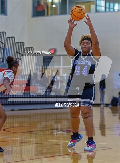 Thumbnail 2 in Tri-Cities vs North Clayton (War Eagle Classic) photogallery.