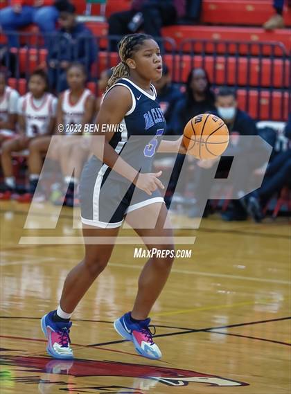 Thumbnail 2 in Tri-Cities vs North Clayton (War Eagle Classic) photogallery.