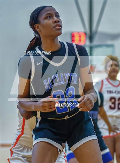 Thumbnail 1 in Tri-Cities vs North Clayton (War Eagle Classic) photogallery.