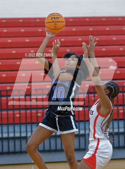 Thumbnail 1 in Tri-Cities vs North Clayton (War Eagle Classic) photogallery.