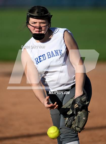 Thumbnail 3 in Red Bank @ Soddy Daisy photogallery.